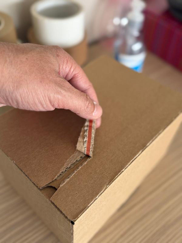 Caisse à fond automatique plat et bande adhésive - 180004 – 16 x 13 x 7 cm_4