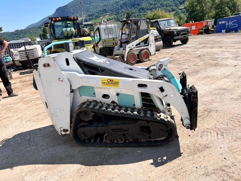 BOBCAT mt55 mini chargeuse skid a chenille_4