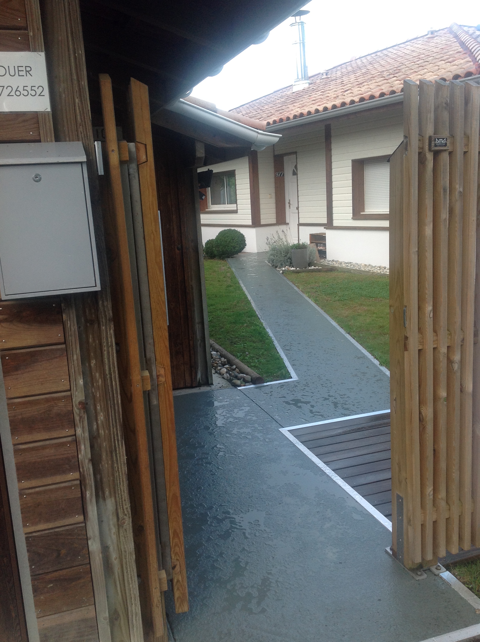 Gliss'GripColor Poly - Résine polyuréthane bi-composant anti-glissance pour intérieur et extérieur_4