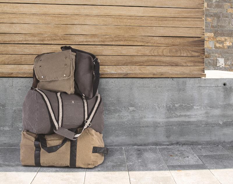 Sac de voyage vintage en canvas - Réf: KI0603 - Kimood - Look rétro avec anses en PVC et finitions vieux cuivre_4