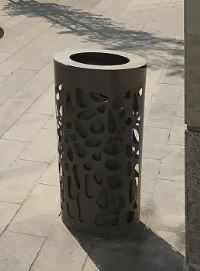 Corbeille Claps Conic - Poubelle publique 80L - The Italian Lab - Design en acier découpé au laser_4