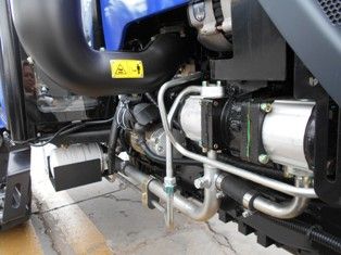 Tracteur agricole 50 cv avec distributeurs hydrauliques double effet