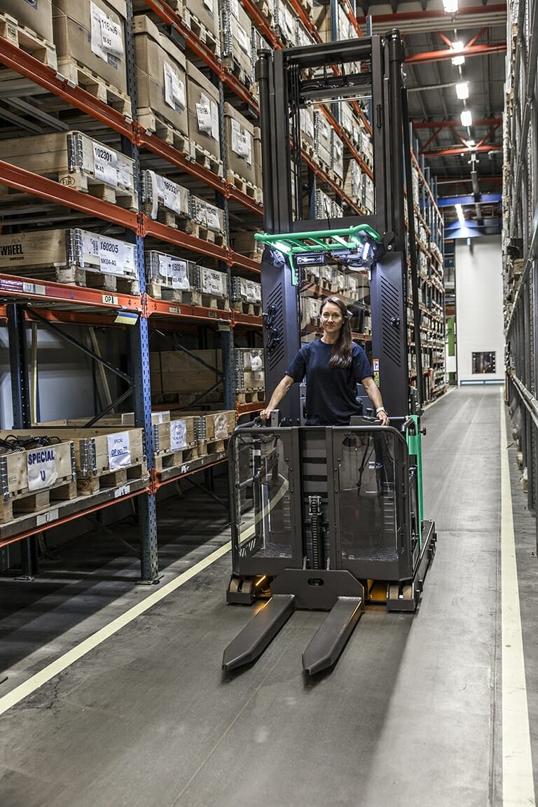 Chariot préparateur de commande grande hauteur OPBH12H & OPBM10P - Mitsubishi Forklift Trucks - 1250 kg - Levée 5.2 à 10.5 m - Électrique_4