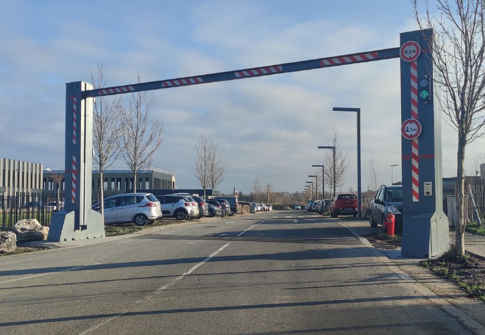 Portique anti-stationnement sauvage pour supermarchés et déchetteries
