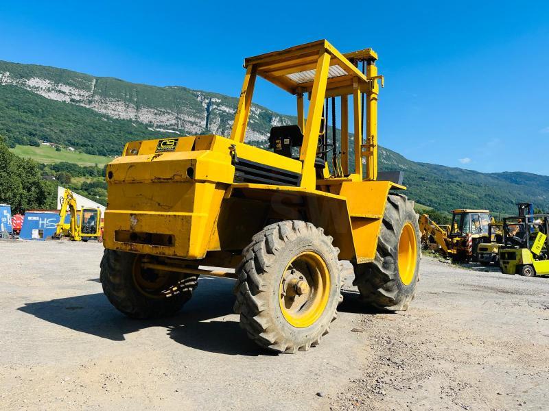 PORTHOS Chariot élévateur D20_4