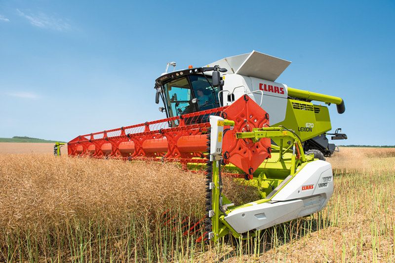 Moissonneuse-batteuse CLAAS avec guidage automatique et CRUISE PILOT