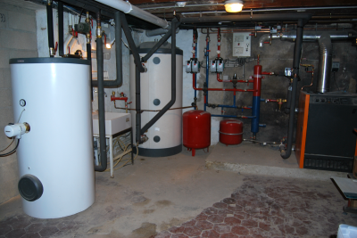 Système de chauffage monobloc avec compresseur à étage