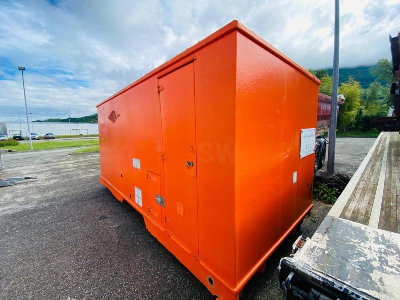 CABANE DE CHANTIER sur berce ampliroll_4