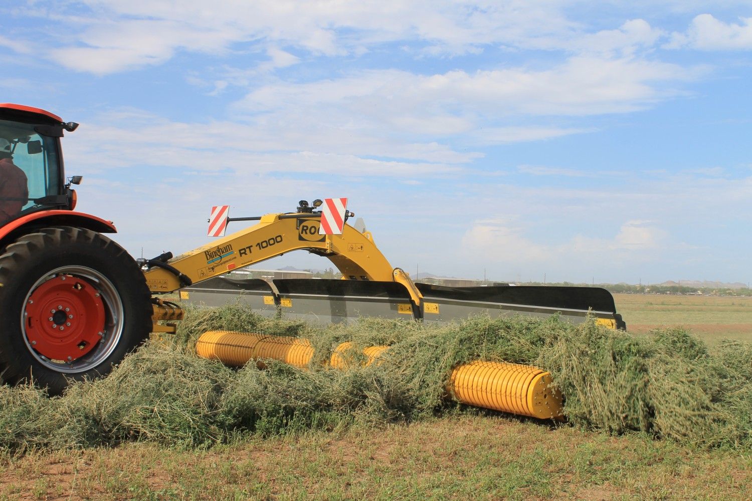 RT 1000 - Andaineur à tapis ROC SRL - Récolte efficace avec tracteur 100 HP pour andains jusqu'à 10 mètres_4