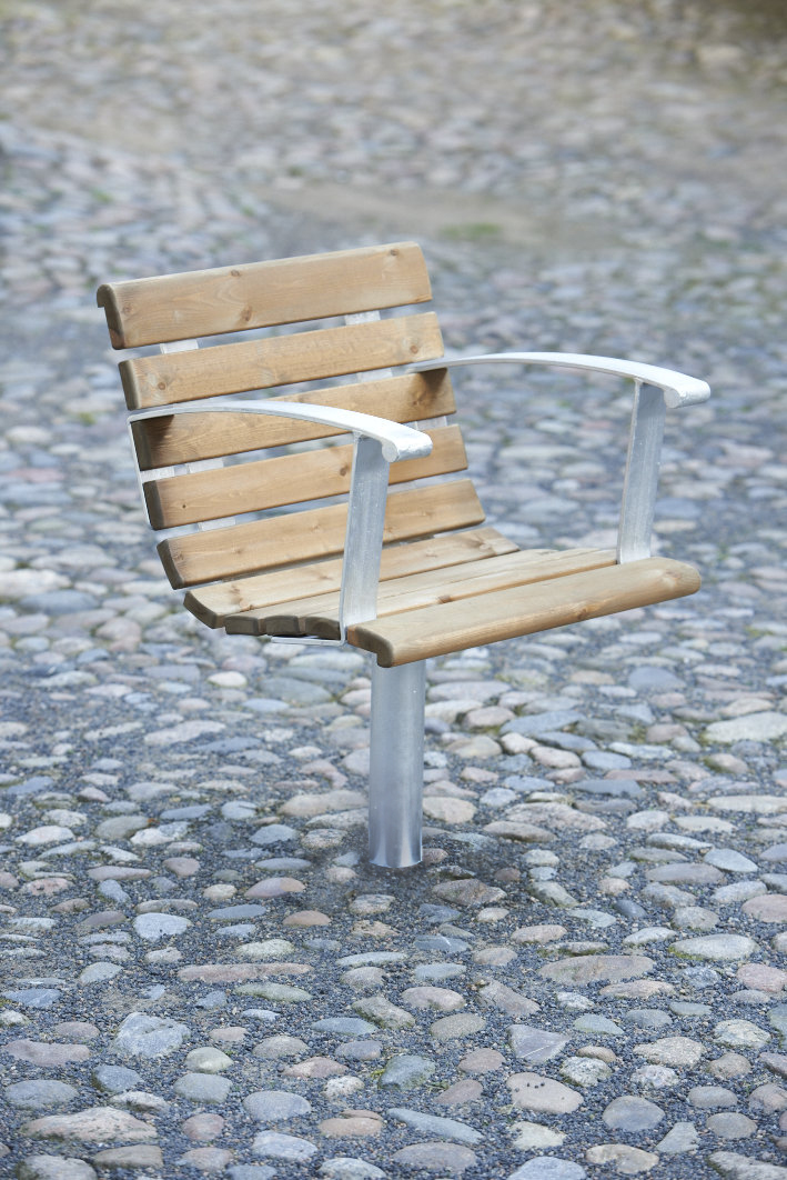 Banc design Sofiero avec structure galvanisée