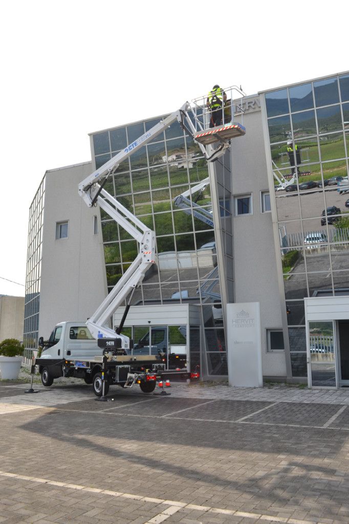 Zed 21.3 JHL - Nacelle VL CTE 21 m - Double pantographe, bras télescopique et jib_4