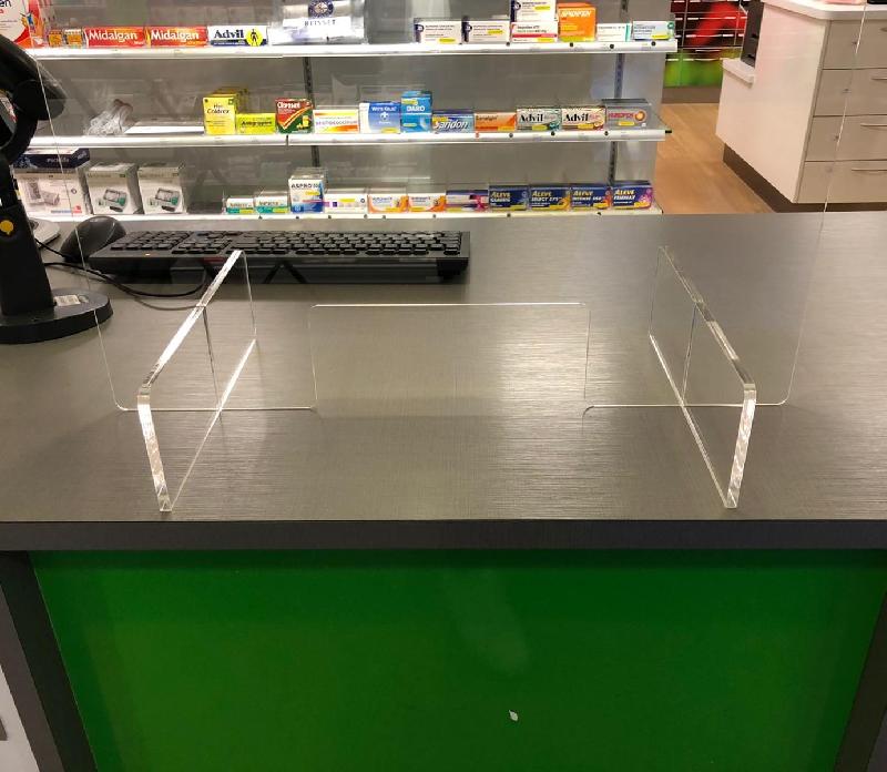 Vitre de protection pour comptoir 60x80 cm - légère, robuste et facile à nettoyer_4