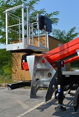 Ecoline 160 - Camion nacelle Ruthmann - Hauteur de travail 16,00 m - Déport 9,20 m_4