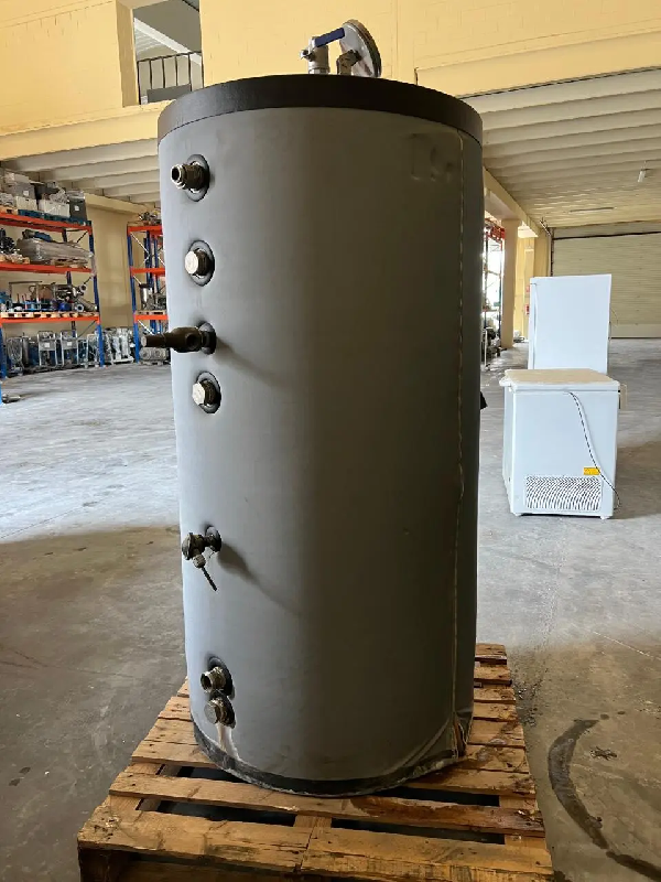 Cuve d'eau sanitaire d'occasion - référence : c9946_4