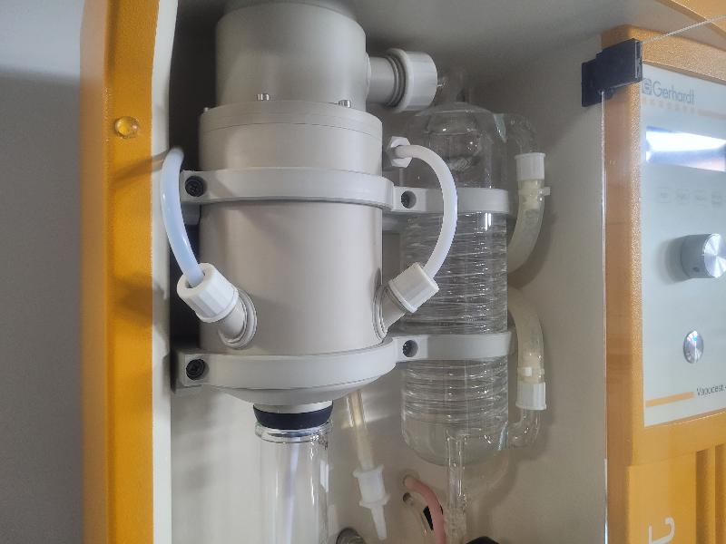 Distillateur avec titration automatique Vapodest 45S_4