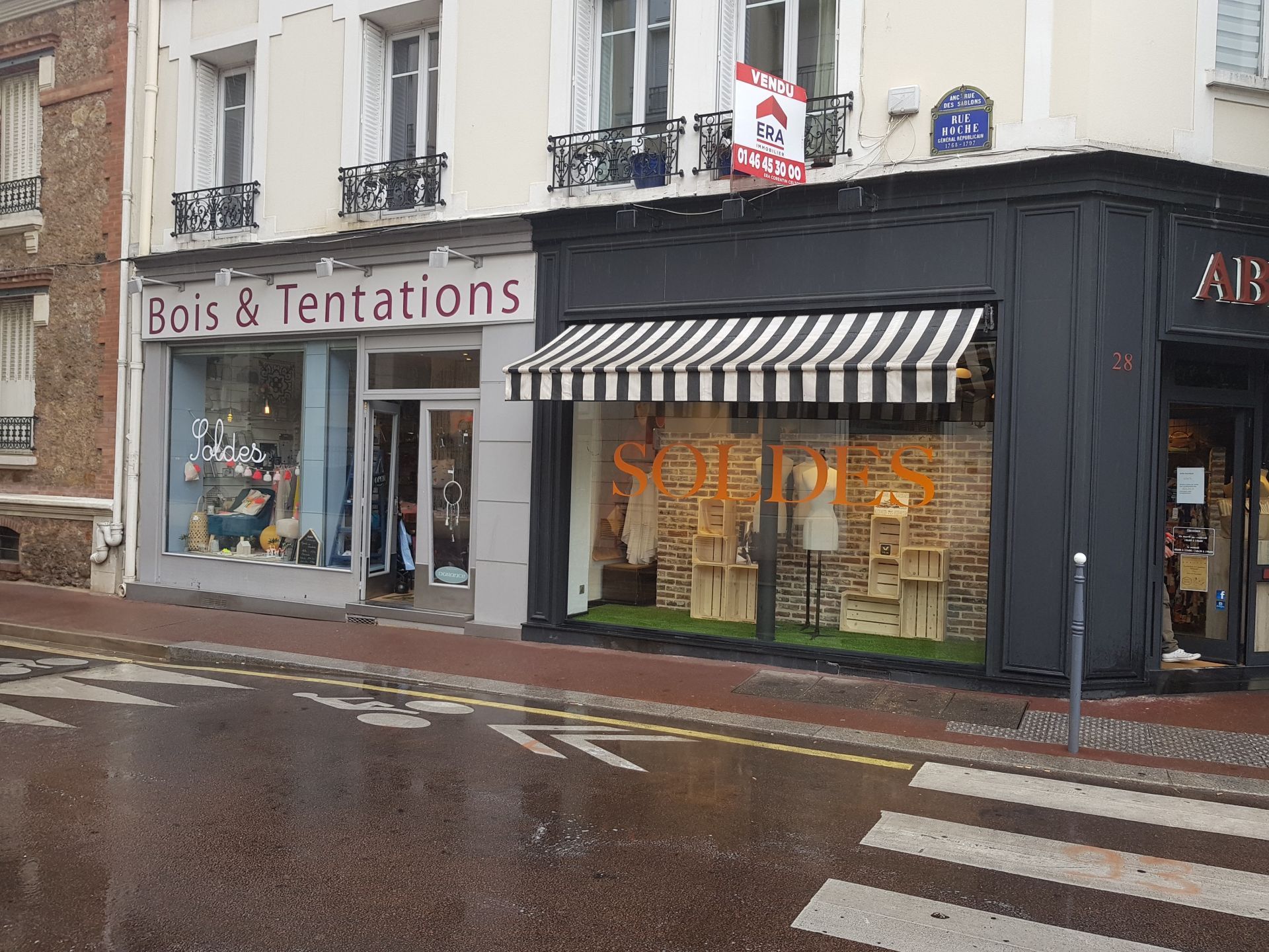 Marquage adhésif pour vitrine - plaques et produits divers pour enseignes personnalisées_5