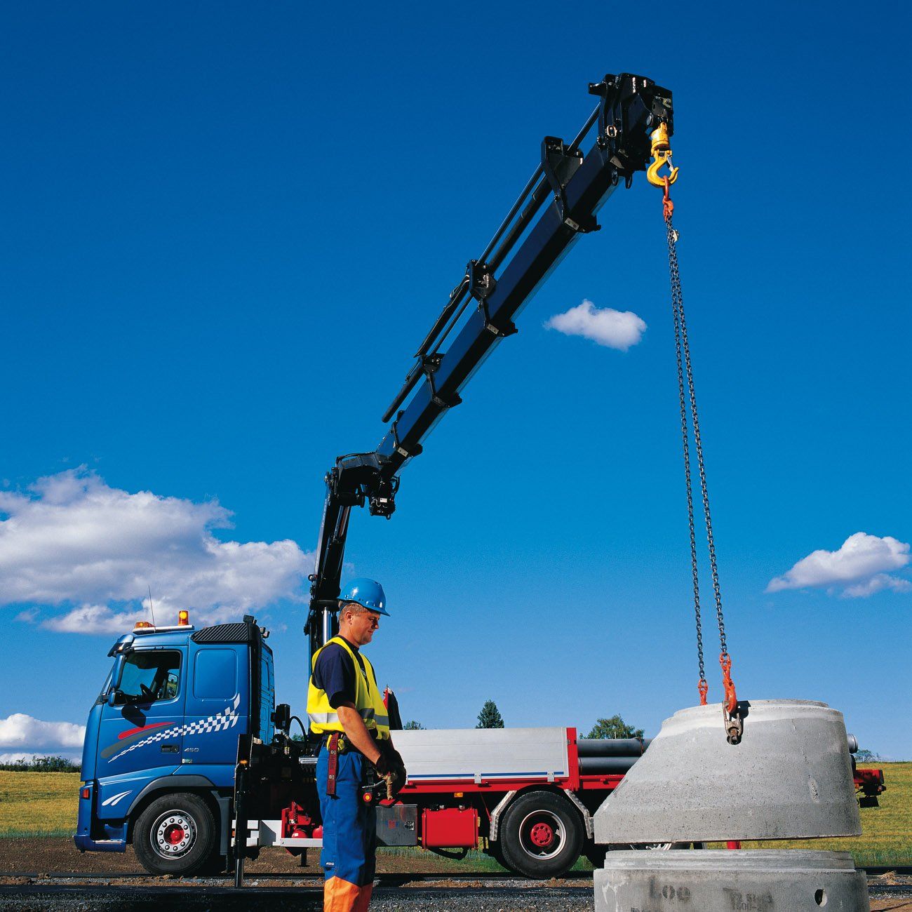 Grue auxiliaire Hiab XS 422 HiPro - portée hydraulique 13,2 à 24,4 m - 41 tm - commande à distance_4