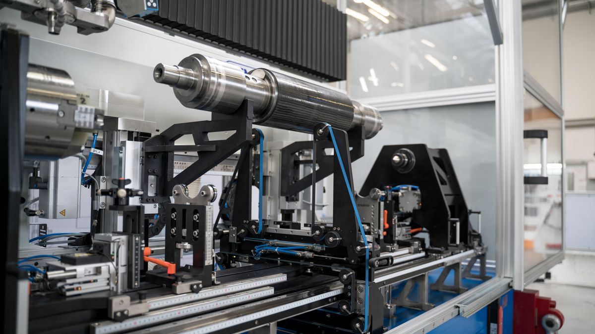 Machines d'équilibrage automatique pour rotors de moteurs électriques et électro-broches - précision élevée 0,265 gmm/kg_4