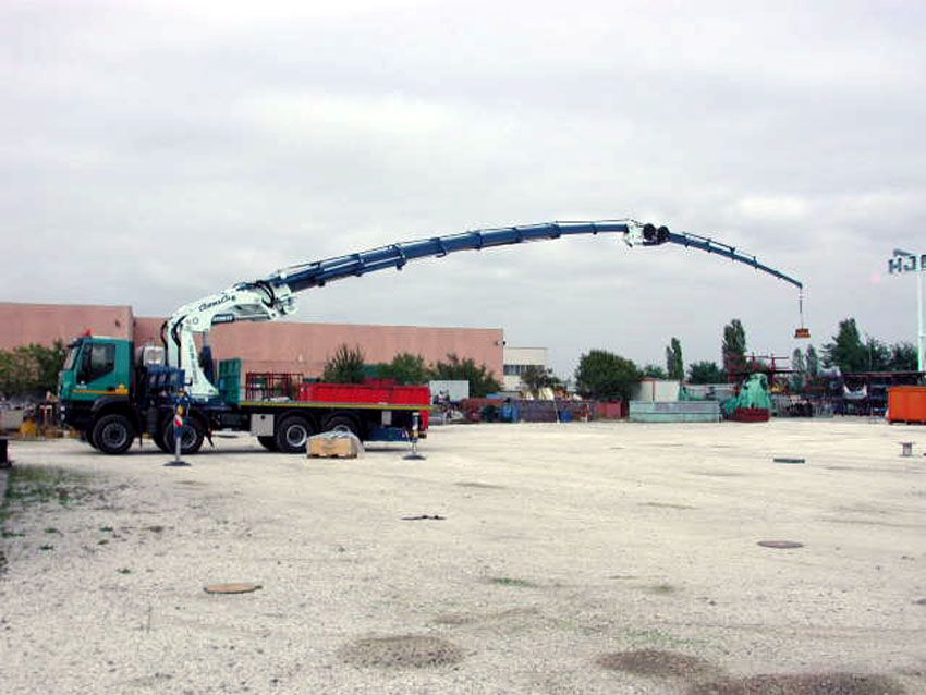 Série 135000 E ASC PLUS - E5 - Grue auxiliaire Cormach - Pression 310 bar - Capacité 30000 kg_4