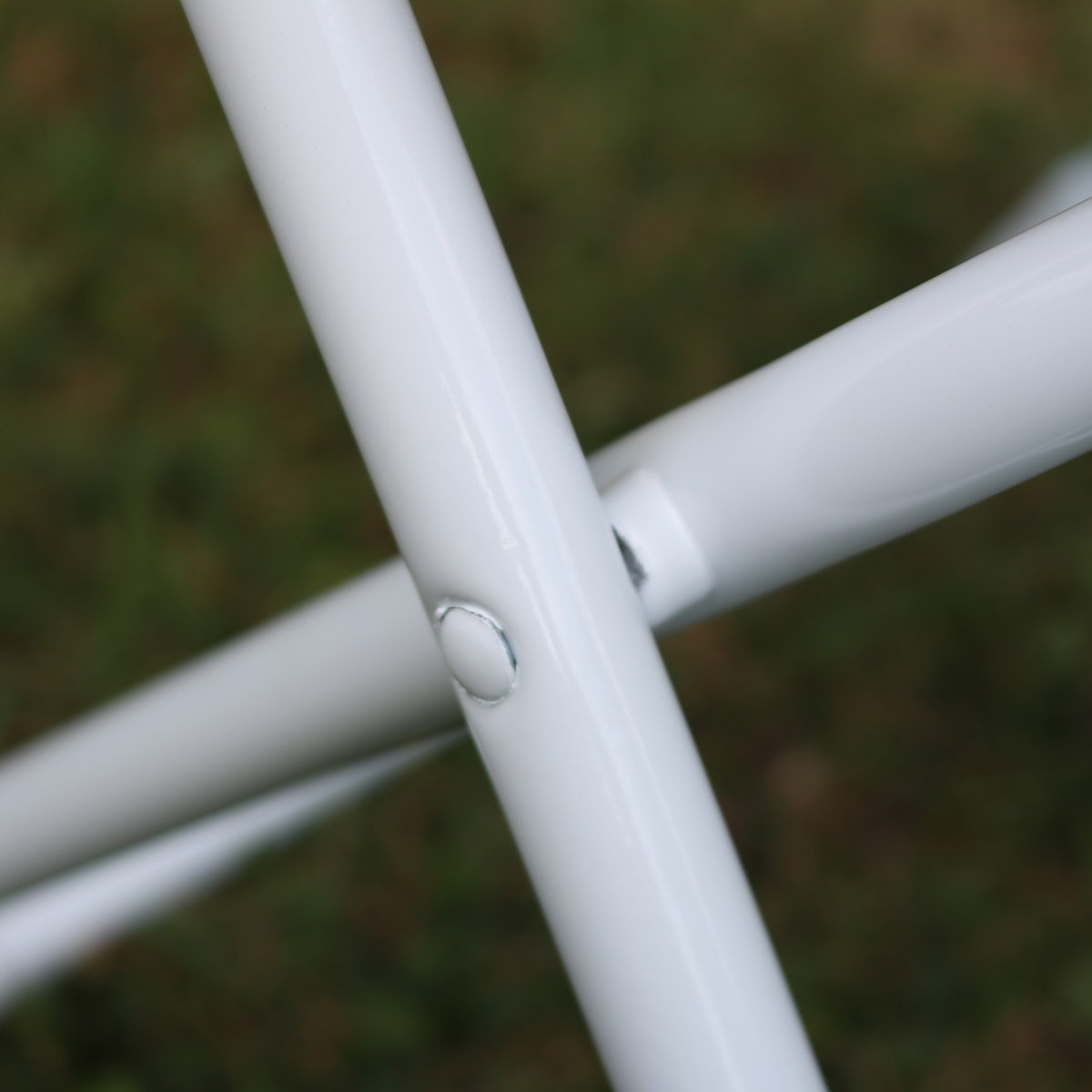 Lot de 8 chaises pliantes de réception ajourées - acier et résine plastique - usage intérieur/extérieur_4