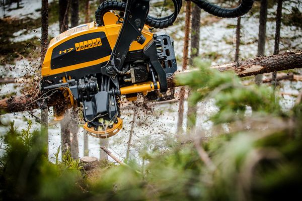 Tête d'abattage H7 avec pression de fonctionnement de 28 MPa