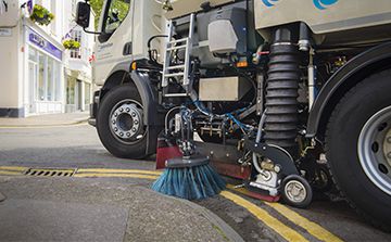 Balayeuse ARVEL avec moteur JCB répondant aux normes environnementales