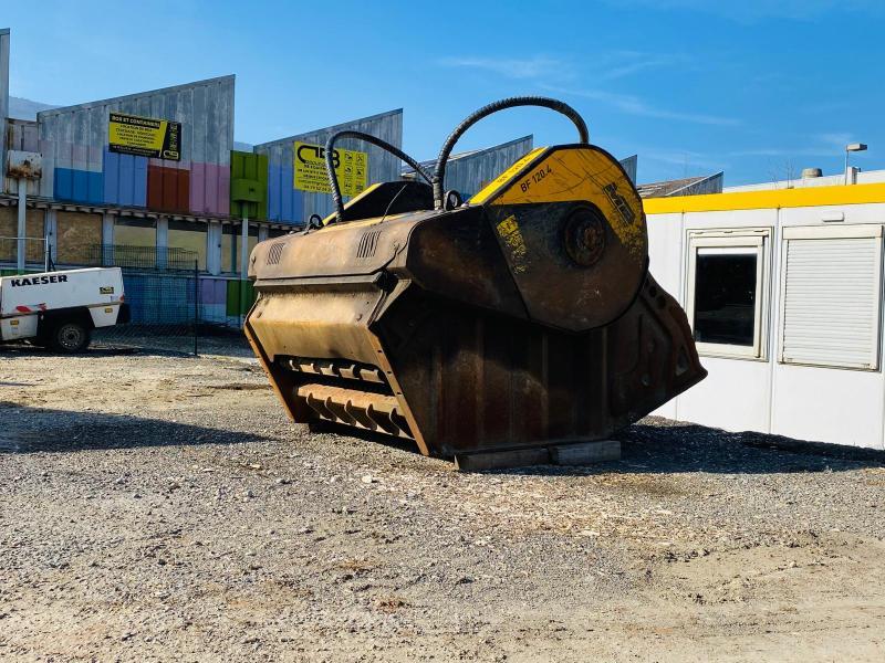 MB BF120.4 S4 Godet concasseur pour pelle de 30T à 45T_4