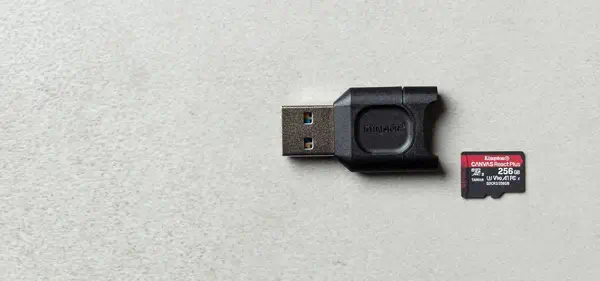Kingston Technology MobileLite Plus lecteur de carte mémoire USB 3.2 Gen 1 (3.1 Gen 1) Type-A Noir_4