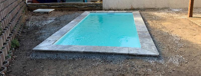 Piscine compacte Wallis de 4,40m x 2,25m x 1,40m