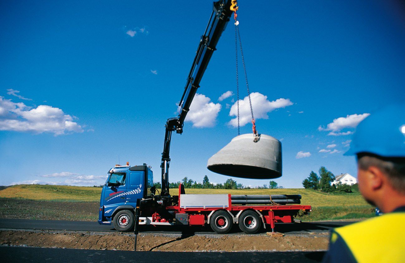 Xs 422 HiPro - Grue auxiliaire Hiab avec portée hydraulique de 13.2 à 24.4 m et commande à distance_4