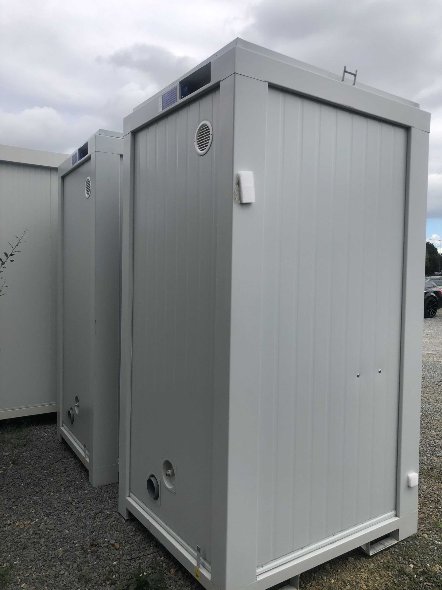 Unité sanitaire équipée d'un chauffe-eau 5L pour eau chaude