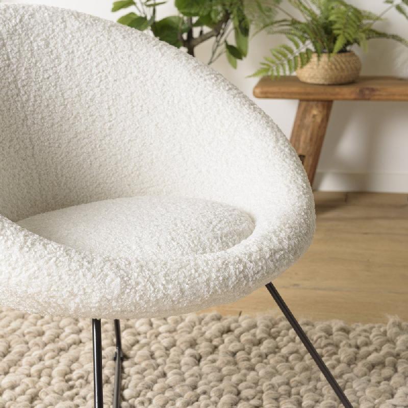 Fauteuil design Gothy blanc en tissu bouclette - pieds croisés en métal noir_4
