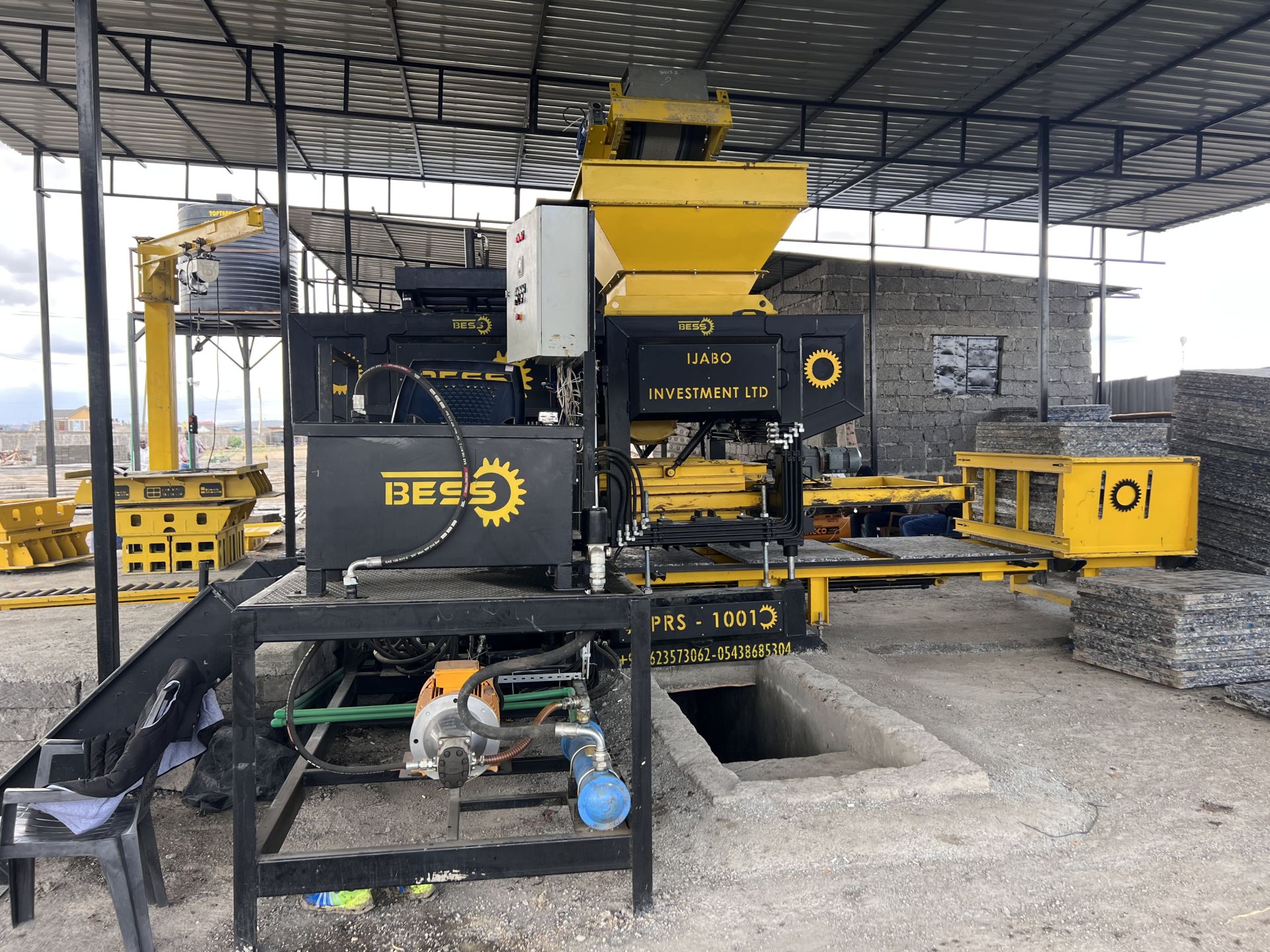 Machine à briquettes PRS-1000 - Production de 10 000 briques par jour - Semi-automatique_4