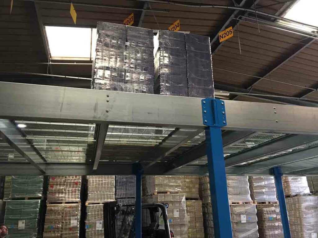 Plateforme mezzanine  sur poteaux_4