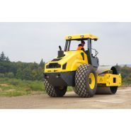 Bw 211 d-40 - rouleau monocylindre efficace et robuste - BOMAG - 9500 kg - 98 kW - normes Stage II / TIER2_4