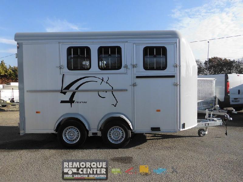 Van à chevaux MAXI 3 Diagonal - CHEVAL LIBERTE - 3 places - 2 essieux - PTAC 3000 Kg - Ref K1 306 184 3500 2 E_4