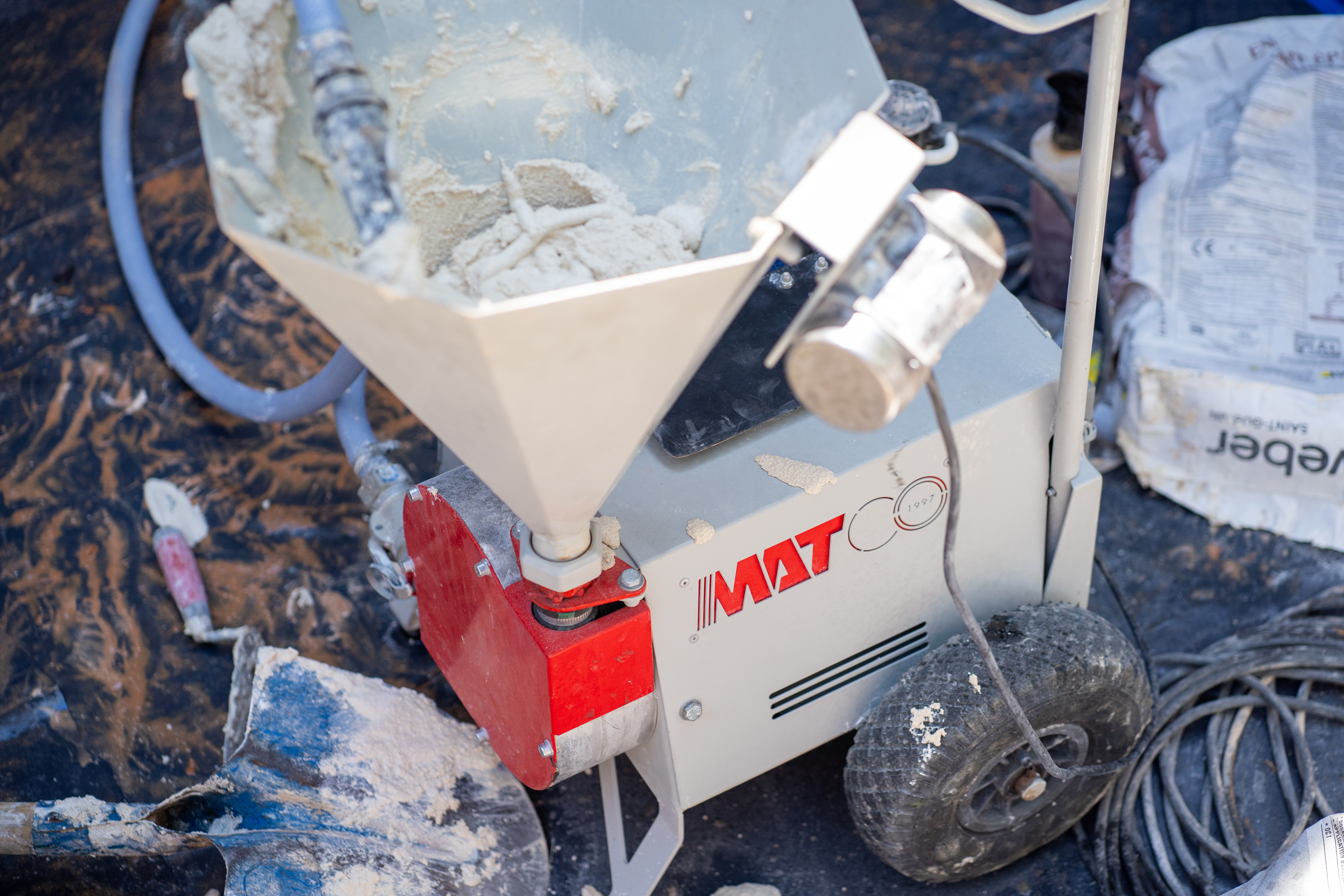 Machine à jointoyer compacte et maniable - Puissance 400W - Débit 5,5 L/min - TXO-16_4