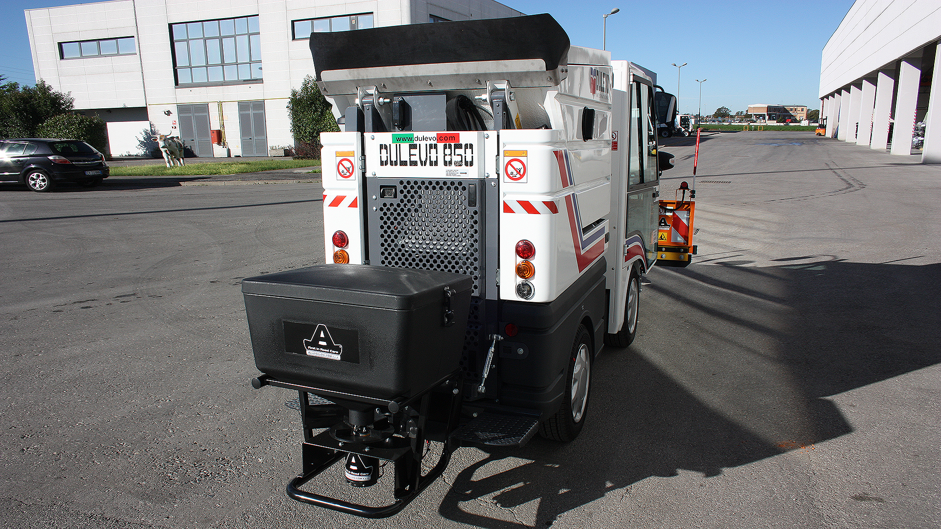 Dulevo 850 - Balayeuse de voirie aspiratrice diesel - 22000 m2/h - Piste de nettoyage 1500 à 1850 mm_4