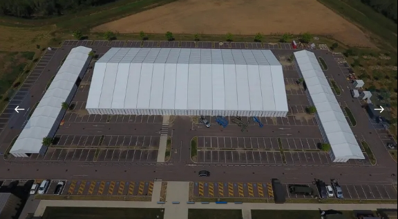 Tentes de déploiement HTS TENTIQ GmbH - solutions polyvalentes pour restauration et actions sanitaires dans les missions humanitaires_4