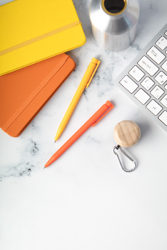 Stylo à bille en ABS recyclé - encre bleue - couleur jaune - 6g_4