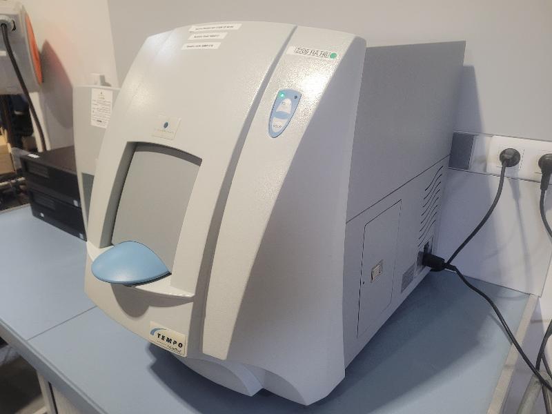 Automate biomerieux tempo reader + filler_4