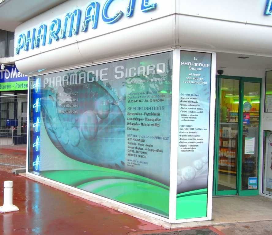 Vitrophanie sur mesure, idéal pour transformer une vitrine en une grande surface d'affichage imprimée - OUEST ENSEIGNES_5