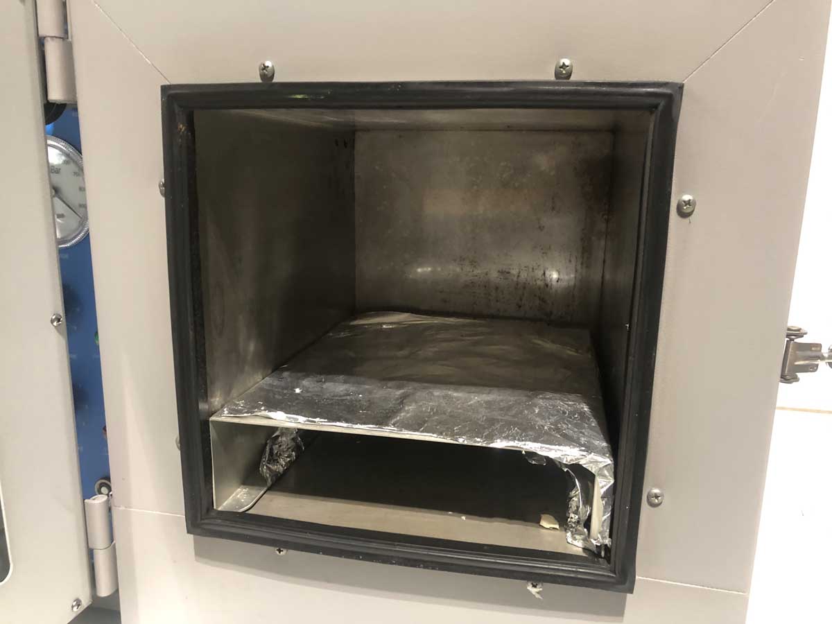 Etuve à vide d'occasion de laboratoire pharmaceutique - fisher 20l_4