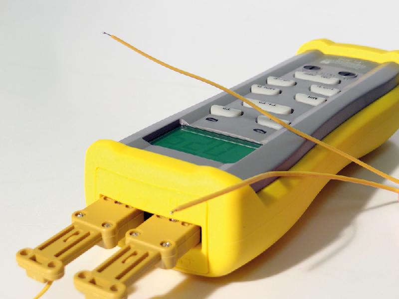 FI309 - Thermomètre numérique 2 voies thermocouple K avec modes d'affichage et fonctions min/max_4