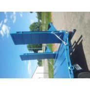 Flèche sur ressorts avec béquille hydraulique de la remorque RP7