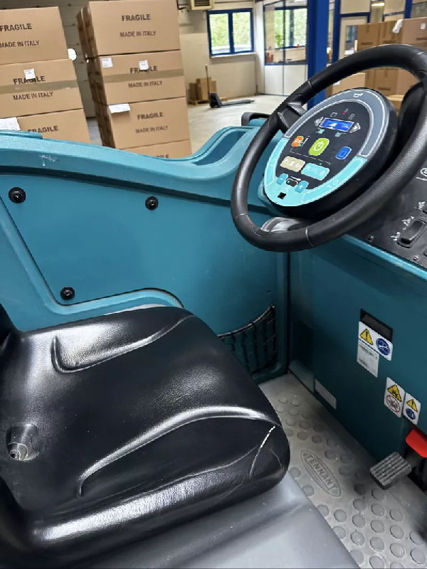 TENNANT m17 occasion balayeuse laveuse_4