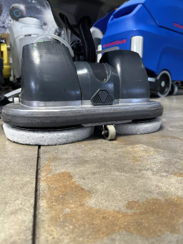 TASKI swingo 250µicro autolaveuse micro-laveuse reconditionnée_4