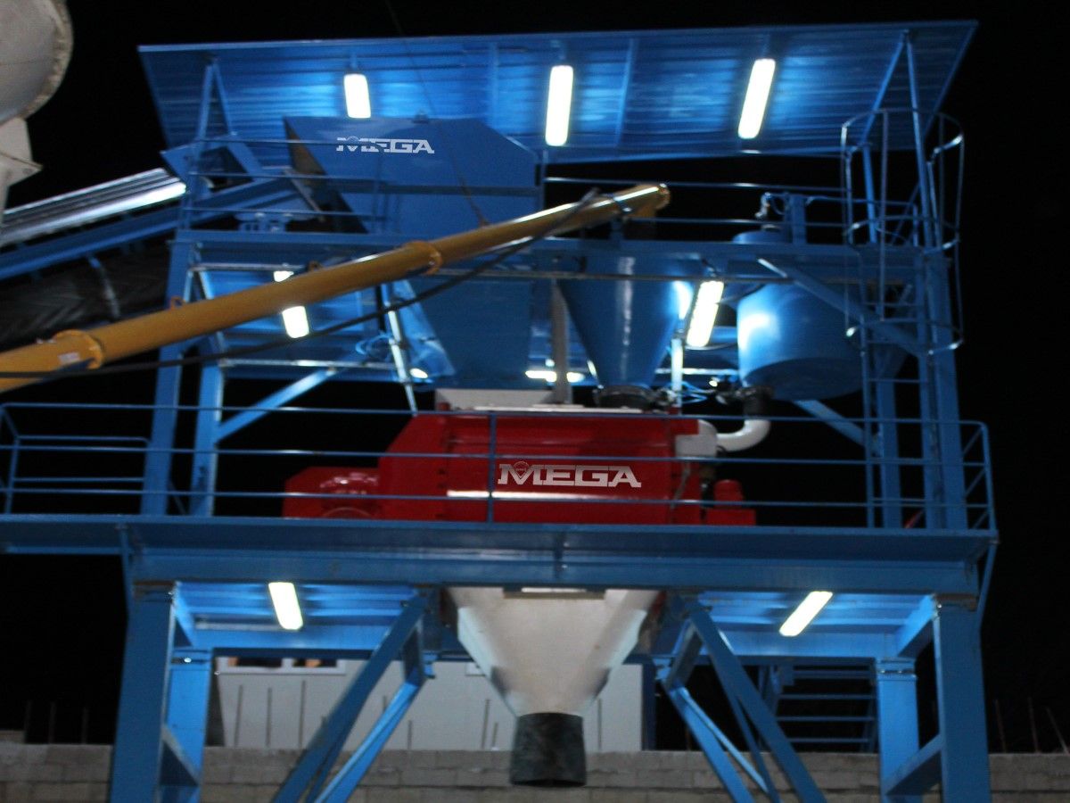 Nouvelle centrale à béton de 90 m³ - Mélangeur double arbre 2250L, trémie à agrégats 45m³, silo à ciment 100T_4