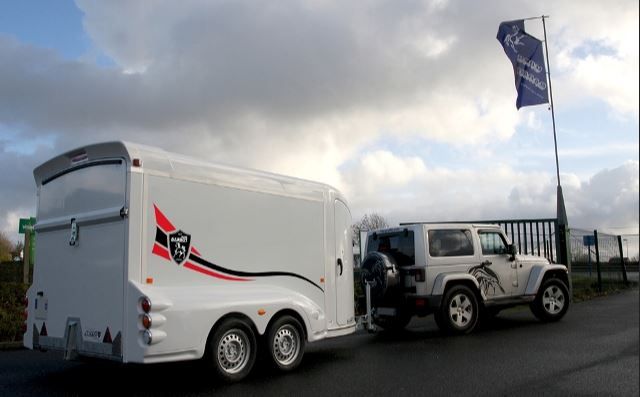 Remorque fourgon Centaure 4000 avec plafonnier intérieur