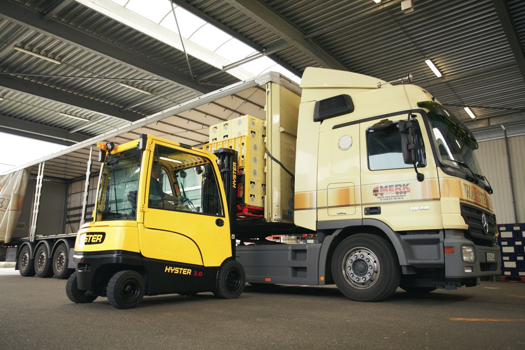J2.2-3.5XN chariot élévateur électrique 4 roues - Hyster - 2200 à 3500 kg - robuste et productif_4